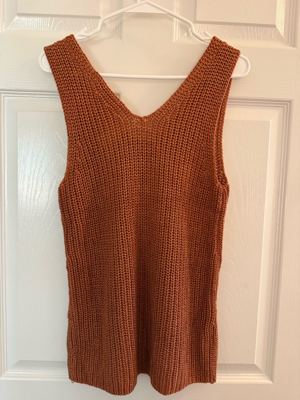 Mossimo Supply Co. Rust Knit V-Neck Tank Top - Picture 2 of 3
